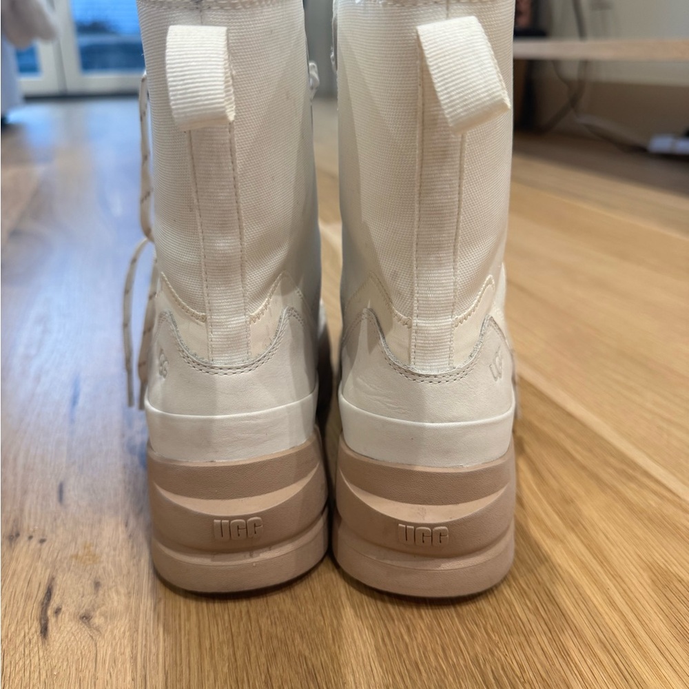UGG Lug Platform Boot - Picture 8 of 10